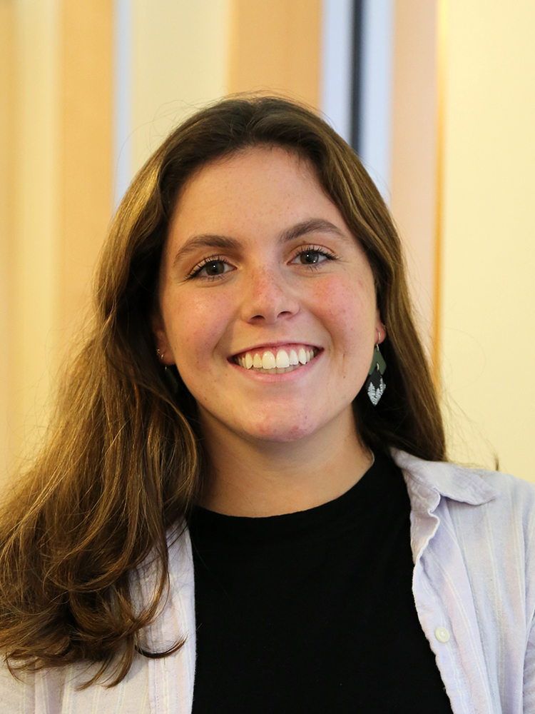 Sarah Davidson, Lurie Undergraduate Fellow 2022–2023