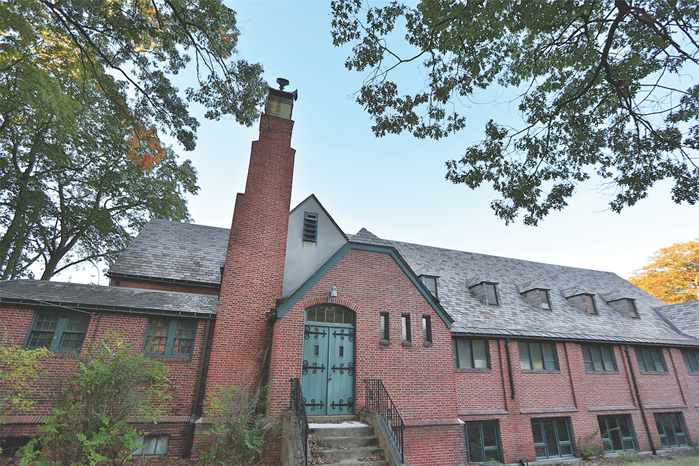 image of St. Philip Neri Church in Waban, Massachusetts