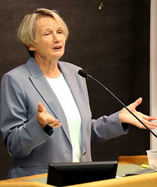 Head shot of Professor Mari Fitzduff