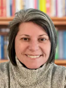 Jenn Wall, MM'97