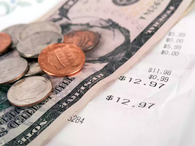 Restaurants have no right to take employees' tips