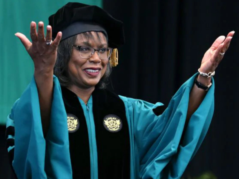 ‘A better world is possible,’ Anita Hill tells Lesley graduates