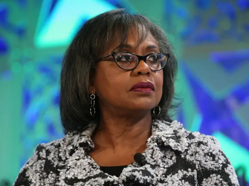 Anita Hill Told An Iowa Crowd That It’s Too Late For An Apology From Joe Biden