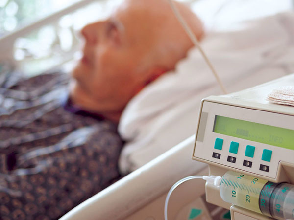 Nursing home palliative, hospice care provide CNAs new opportunities