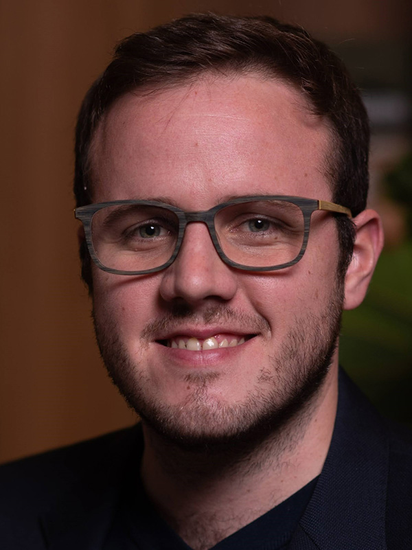 Zack Neville Young, MBA'19